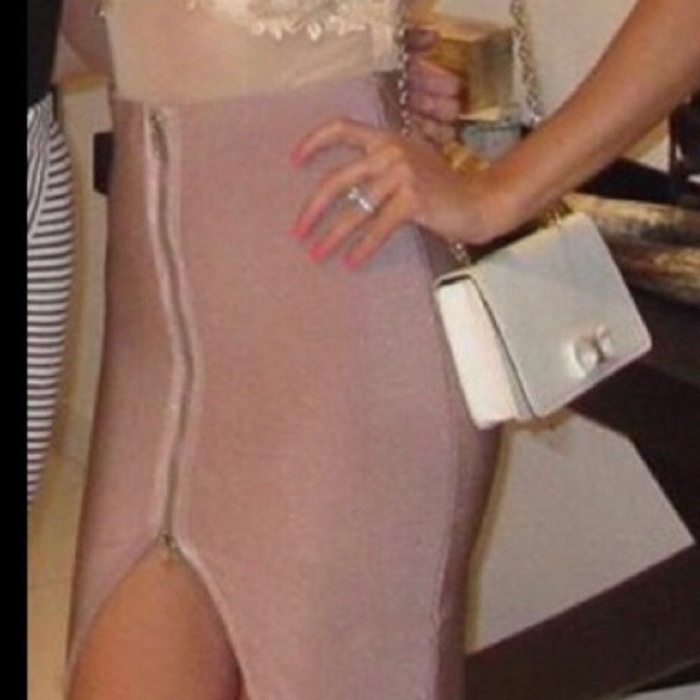 Bandage pencil skirt